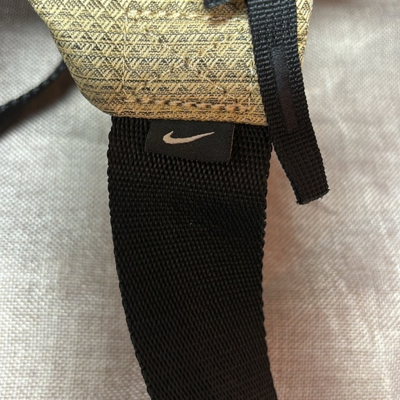 Nike Small Pack Bag UNISEX NWOT - Picture 10 of 12